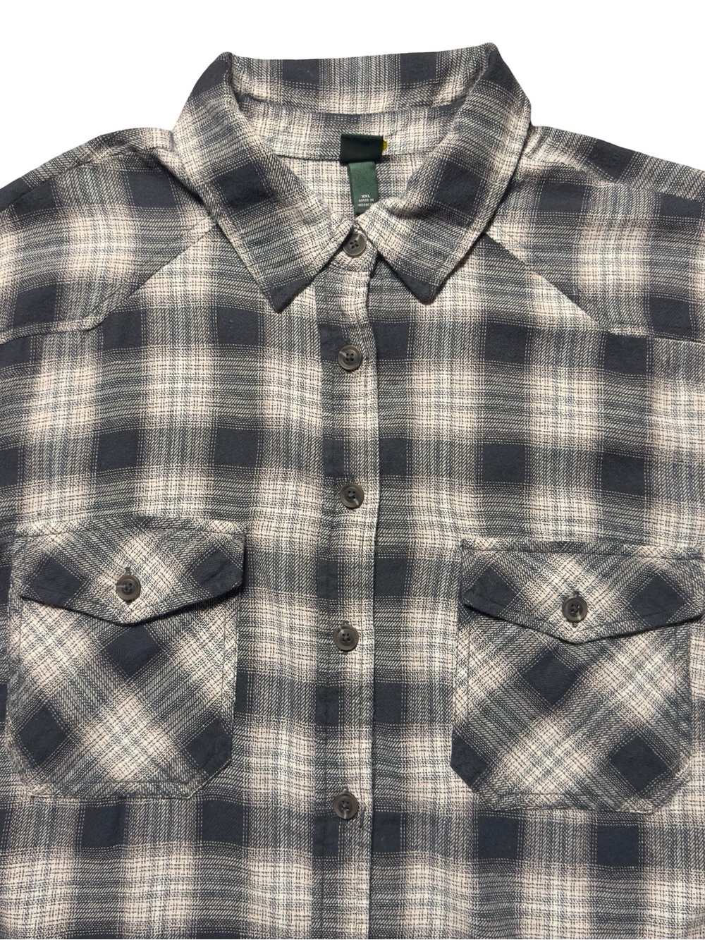 wild fable Gray & White Plaid Button-Up Shirt - Picture 5 of 8